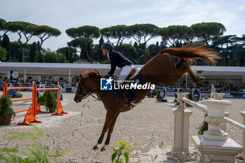 2024-09-01 - Simon Delestre on I Amelusina R 51, Second place, during the first round of the Longines Global Champions Tour - HORSE RIDING LONGINES GLOBAL CHAMPIONS TOUR ROME 2024 - INTERNATIONALS - EQUESTRIAN