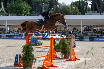 2024-09-01 - Simon Delestre on I Amelusina R 51, Second place, during the first round of the Longines Global Champions Tour - HORSE RIDING LONGINES GLOBAL CHAMPIONS TOUR ROME 2024 - INTERNATIONALS - EQUESTRIAN