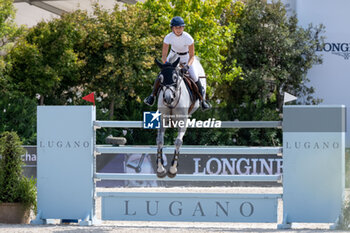 2024-09-01 - Jane Richard on Molly Mallone Z, tenth place, during the first round of the Longines Global Champions Tour - HORSE RIDING LONGINES GLOBAL CHAMPIONS TOUR ROME 2024 - INTERNATIONALS - EQUESTRIAN