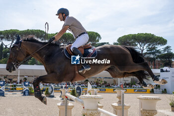 2024-09-01 - Piergiorgio Bucci on Hantano, sixth place, during the first round of the Longines Global Champions Tour - HORSE RIDING LONGINES GLOBAL CHAMPIONS TOUR ROME 2024 - INTERNATIONALS - EQUESTRIAN