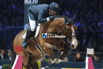 09/11/2024 - Guido Grimaldi riding Gentleman in action during International Winning Round CSI5*- W Trophy n.5 presented by Crivelli at Jumping Verona, Pala Fimauto on November 9, 2024, Verona, Italy. - CSI5*- W PREMIO N.5 PRESENTED BY CRIVELLI WINNING ROUND CATEGORY - INTERNAZIONALI - EQUITAZIONE