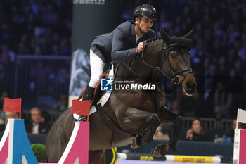 09/11/2024 - Steve Guerdat riding Lancellotta in action during International Winning Round CSI5*- W Trophy n.5 presented by Crivelli at Jumping Verona, Pala Fimauto on November 9, 2024, Verona, Italy. - CSI5*- W PREMIO N.5 PRESENTED BY CRIVELLI WINNING ROUND CATEGORY - INTERNAZIONALI - EQUITAZIONE