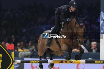 09/11/2024 - Andrea Calabro riding Nalou of Greenhill Z in action during International Winning Round CSI5*- W Trophy n.5 presented by Crivelli at Jumping Verona, Pala Fimauto on November 9, 2024, Verona, Italy. - CSI5*- W PREMIO N.5 PRESENTED BY CRIVELLI WINNING ROUND CATEGORY - INTERNAZIONALI - EQUITAZIONE