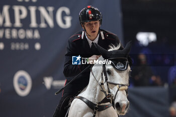 09/11/2024 - Giacomo Casadei riding Corradiena van Klein Asdonkz in action during International Winning Round CSI5*- W Trophy n.5 presented by Crivelli at Jumping Verona, Pala Fimauto on November 9, 2024, Verona, Italy. - CSI5*- W PREMIO N.5 PRESENTED BY CRIVELLI WINNING ROUND CATEGORY - INTERNAZIONALI - EQUITAZIONE