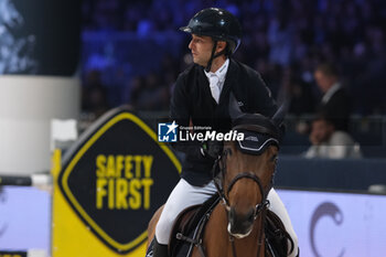 09/11/2024 - Filippo Bassan riding Cerruti de Kreisker in action during International Winning Round CSI5*- W Trophy n.5 presented by Crivelli at Jumping Verona, Pala Fimauto on November 9, 2024, Verona, Italy. - CSI5*- W PREMIO N.5 PRESENTED BY CRIVELLI WINNING ROUND CATEGORY - INTERNAZIONALI - EQUITAZIONE