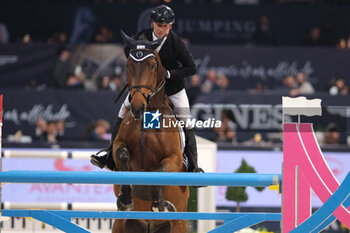 10/11/2024 - Paolo Paini riding Casal Dorato in action during CSI5*- W Longines FEI Jumping World Cup 2024 Gran Prix presented by KASK, at Pala Fimauto on November 10, 2024, Verona, Italy. - CSI5*-W LONGINES FEI WORLD CUP™ PRESENTED BY KASK GRAN PRIX - INTERNAZIONALI - EQUITAZIONE