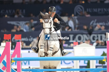 10/11/2024 - Philippe Rozier riding Dirty Sweet in action during CSI5*- W Longines FEI Jumping World Cup 2024 Gran Prix presented by KASK, at Pala Fimauto on November 10, 2024, Verona, Italy. - CSI5*-W LONGINES FEI WORLD CUP™ PRESENTED BY KASK GRAN PRIX - INTERNAZIONALI - EQUITAZIONE