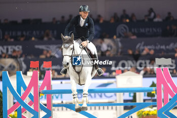 10/11/2024 - Philippe Rozier riding Dirty Sweet in action during CSI5*- W Longines FEI Jumping World Cup 2024 Gran Prix presented by KASK, at Pala Fimauto on November 10, 2024, Verona, Italy. - CSI5*-W LONGINES FEI WORLD CUP™ PRESENTED BY KASK GRAN PRIX - INTERNAZIONALI - EQUITAZIONE