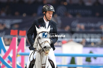 10/11/2024 - Maximilian Weishaupt riding DSP Omerta Incipit in action during CSI5*- W Longines FEI Jumping World Cup 2024 Gran Prix presented by KASK, at Pala Fimauto on November 10, 2024, Verona, Italy. - CSI5*-W LONGINES FEI WORLD CUP™ PRESENTED BY KASK GRAN PRIX - INTERNAZIONALI - EQUITAZIONE