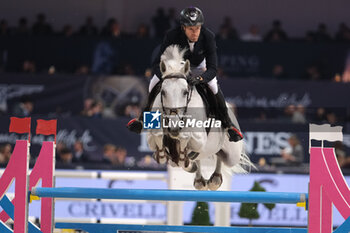 10/11/2024 - Maximilian Weishaupt riding DSP Omerta Incipit in action during CSI5*- W Longines FEI Jumping World Cup 2024 Gran Prix presented by KASK, at Pala Fimauto on November 10, 2024, Verona, Italy. - CSI5*-W LONGINES FEI WORLD CUP™ PRESENTED BY KASK GRAN PRIX - INTERNAZIONALI - EQUITAZIONE