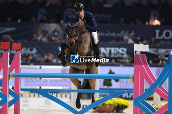 10/11/2024 - Mario Stevens riding Starissa FRH in action during CSI5*- W Longines FEI Jumping World Cup 2024 Gran Prix presented by KASK, at Pala Fimauto on November 10, 2024, Verona, Italy. - CSI5*-W LONGINES FEI WORLD CUP™ PRESENTED BY KASK GRAN PRIX - INTERNAZIONALI - EQUITAZIONE