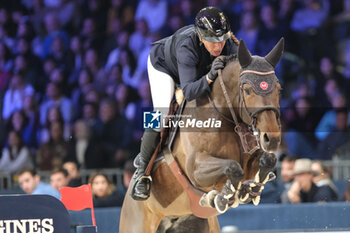 10/11/2024 - Barbara Schnieper riding Canice in action during CSI5*- W Longines FEI Jumping World Cup 2024 Gran Prix presented by KASK, at Pala Fimauto on November 10, 2024, Verona, Italy. - CSI5*-W LONGINES FEI WORLD CUP™ PRESENTED BY KASK GRAN PRIX - INTERNAZIONALI - EQUITAZIONE