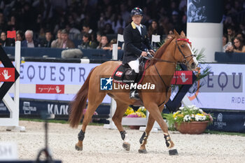 10/11/2024 - Arnaldo Bologni riding D Mark 2 in action during CSI5*- W Longines FEI Jumping World Cup 2024 Gran Prix presented by KASK, at Pala Fimauto on November 10, 2024, Verona, Italy. - CSI5*-W LONGINES FEI WORLD CUP™ PRESENTED BY KASK GRAN PRIX - INTERNAZIONALI - EQUITAZIONE