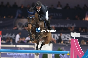 10/11/2024 - Julien Anquetin riding Farah Tame in action during CSI5*- W Longines FEI Jumping World Cup 2024 Gran Prix presented by KASK, at Pala Fimauto on November 10, 2024, Verona, Italy. - CSI5*-W LONGINES FEI WORLD CUP™ PRESENTED BY KASK GRAN PRIX - INTERNAZIONALI - EQUITAZIONE