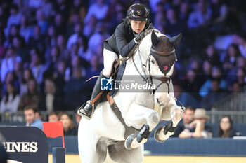 10/11/2024 - Sophie Hinners riding Iron Dames my Prius in action during CSI5*- W Longines FEI Jumping World Cup 2024 Gran Prix presented by KASK, at Pala Fimauto on November 10, 2024, Verona, Italy. - CSI5*-W LONGINES FEI WORLD CUP™ PRESENTED BY KASK GRAN PRIX - INTERNAZIONALI - EQUITAZIONE