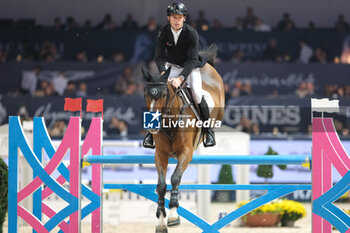 10/11/2024 - Scott Brash riding Hello Jefferson in action during CSI5*- W Longines FEI Jumping World Cup 2024 Gran Prix presented by KASK, at Pala Fimauto on November 10, 2024, Verona, Italy. - CSI5*-W LONGINES FEI WORLD CUP™ PRESENTED BY KASK GRAN PRIX - INTERNAZIONALI - EQUITAZIONE