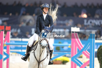 10/11/2024 - Geraldine Straumann riding Long John Silver 3 in action during CSI5*- W Longines FEI Jumping World Cup 2024 Gran Prix presented by KASK, at Pala Fimauto on November 10, 2024, Verona, Italy. - CSI5*-W LONGINES FEI WORLD CUP™ PRESENTED BY KASK GRAN PRIX - INTERNAZIONALI - EQUITAZIONE