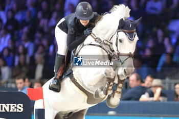 10/11/2024 - Geraldine Straumann riding Long John Silver 3 in action during CSI5*- W Longines FEI Jumping World Cup 2024 Gran Prix presented by KASK, at Pala Fimauto on November 10, 2024, Verona, Italy. - CSI5*-W LONGINES FEI WORLD CUP™ PRESENTED BY KASK GRAN PRIX - INTERNAZIONALI - EQUITAZIONE