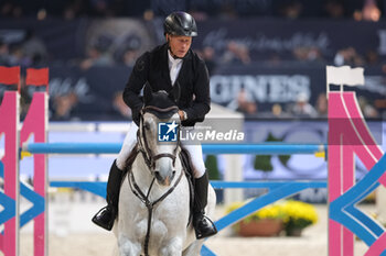 10/11/2024 - Rolf-Goran Bengtsson riding Zuccero HV in action during CSI5*- W Longines FEI Jumping World Cup 2024 Gran Prix presented by KASK, at Pala Fimauto on November 10, 2024, Verona, Italy. - CSI5*-W LONGINES FEI WORLD CUP™ PRESENTED BY KASK GRAN PRIX - INTERNAZIONALI - EQUITAZIONE