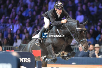 10/11/2024 - Marcus Ehning riding Coolio 42 in action during CSI5*- W Longines FEI Jumping World Cup 2024 Gran Prix presented by KASK, at Pala Fimauto on November 10, 2024, Verona, Italy. - CSI5*-W LONGINES FEI WORLD CUP™ PRESENTED BY KASK GRAN PRIX - INTERNAZIONALI - EQUITAZIONE