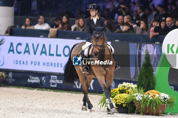 10/11/2024 - Edwina Tops-Alexander riding Fellow Castlefield in action during CSI5*- W Longines FEI Jumping World Cup 2024 Gran Prix presented by KASK, at Pala Fimauto on November 10, 2024, Verona, Italy. - CSI5*-W LONGINES FEI WORLD CUP™ PRESENTED BY KASK GRAN PRIX - INTERNAZIONALI - EQUITAZIONE