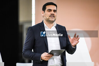 2024-02-08 - French journalist and TV host Matthieu LARTOT during the unveiling of the medals for the Paris 2024 Olympic and Paralympic games on February 8, 2024 in Saint-Denis, France - OLYMPIC GAMES PARIS 2024 - UNVEILING OF OLYMPIC AND PARALYMPIC MEDALS - OLYMPIC GAMES PARIS 2024 - OLYMPIC GAMES