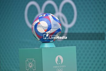 2024-07-24 - Official match ball during the Football, Men's Group B, between Argentina and Morocco during the Olympic Games Paris 2024 on 24 July 2024 at Geoffroy-Guichard Stadium in Saint-Etienne, France - OLYMPIC GAMES PARIS 2024 - 24/07 - OLYMPIC GAMES PARIS 2024 - OLYMPIC GAMES