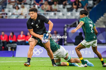 2024-07-24 - Tone Ng Shiu (New Zealand), Rugby Sevens, Men's Pool A between New Zealand and South Africa during the Olympic Games Paris 2024 on 24 July 2024 at Stade de France in Saint-Denis, France - OLYMPIC GAMES PARIS 2024 - 24/07 - OLYMPIC GAMES PARIS 2024 - OLYMPIC GAMES