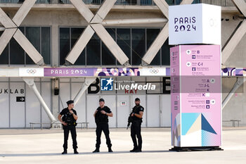 2024-07-26 - Illustration, Security around a stadium, Football, Women's Group B between United States and Zambia during the Olympic Games Paris 2024 on 25 July 2024 at Allianz Riviera in Nice, France - OLYMPIC GAMES PARIS 2024 - 25/07 - OLYMPIC GAMES PARIS 2024 - OLYMPIC GAMES