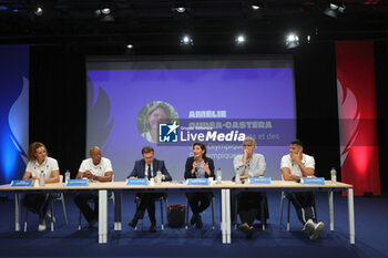 2024-07-26 - Melina ROBERT-MICHON (L),Jackson RICHARDSON, David LAPPARTIENT, Amélie OUEDA-CASTERA
Claude ONESTA, Florent MANAUDOU (R) during the opening ceremony of the Olympic Games Paris 2024 on 26 July 2024 in Paris, France - OLYMPIC GAMES PARIS 2024 - OPENING CEREMONY - 26/07 - OLYMPIC GAMES PARIS 2024 - OLYMPIC GAMES