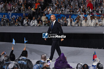 2024-07-26 - Zinadine Zidane, Opening Ceremony during the Olympic Games Paris 2024 on 26 July 2024 in Paris, France - OLYMPIC GAMES PARIS 2024 - OPENING CEREMONY - 26/07 - OLYMPIC GAMES PARIS 2024 - OLYMPIC GAMES