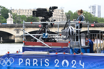 2024-07-26 - Ambiance illustration TV, Opening Ceremony during the Olympic Games Paris 2024 on 26 July 2024 in Paris, France - OLYMPIC GAMES PARIS 2024 - OPENING CEREMONY - 26/07 - OLYMPIC GAMES PARIS 2024 - OLYMPIC GAMES