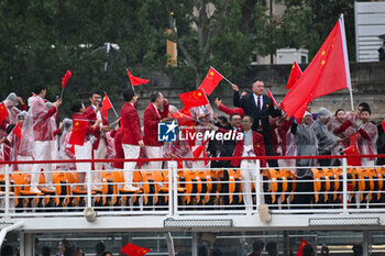 2024-07-26 - Team China parade, Opening Ceremony during the Olympic Games Paris 2024 on 26 July 2024 in Paris, France - OLYMPIC GAMES PARIS 2024 - OPENING CEREMONY - 26/07 - OLYMPIC GAMES PARIS 2024 - OLYMPIC GAMES