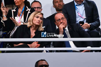 2024-07-26 - Former French President Francois Hollande, Opening Ceremony during the Olympic Games Paris 2024 on 26 July 2024 in Paris, France - OLYMPIC GAMES PARIS 2024 - OPENING CEREMONY - 26/07 - OLYMPIC GAMES PARIS 2024 - OLYMPIC GAMES