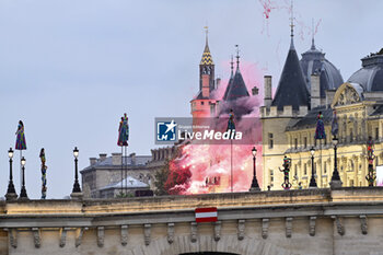 2024-07-26 - Show, ambiance, illustration, Opening Ceremony during the Olympic Games Paris 2024 on 26 July 2024 in Paris, France - OLYMPIC GAMES PARIS 2024 - OPENING CEREMONY - 26/07 - OLYMPIC GAMES PARIS 2024 - OLYMPIC GAMES