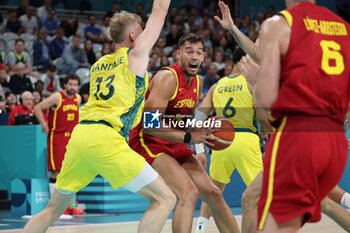 2024-07-27 - Willy Hernangómez of Spain and Jock Landale of Australia, Basketball, Men's Group Phase - Group A between Australia and Spain during the Olympic Games Paris 2024 on 27 July 2024 in Villeneuve-d'Ascq near Lille, France - OLYMPIC GAMES PARIS 2024 - 27/07 - OLYMPIC GAMES PARIS 2024 - OLYMPIC GAMES