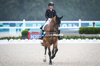 2024-07-27 - COLLETT Laura of Great Britain during the eventing, team and individual dressage, Olympic Games Paris 2024 on 27 July 2024 at Chateau de Versailles in Versailles, France - OLYMPIC GAMES PARIS 2024 - 27/07 - OLYMPIC GAMES PARIS 2024 - OLYMPIC GAMES