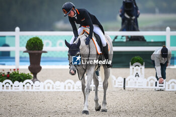 2024-07-27 - de JONG Sanne of Netherlands during the eventing, team and individual dressage, Olympic Games Paris 2024 on 27 July 2024 at Chateau de Versailles in Versailles, France - OLYMPIC GAMES PARIS 2024 - 27/07 - OLYMPIC GAMES PARIS 2024 - OLYMPIC GAMES