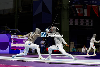 2024-07-27 - PIANFETTI Maxime of France, SARON Mitchell of United States Men's Sabre Individual Fencing during the Olympic Games Paris 2024 on 27 July 2024 at Le Grand Palais in Paris, France - OLYMPIC GAMES PARIS 2024 - 27/07 - OLYMPIC GAMES PARIS 2024 - OLYMPIC GAMES