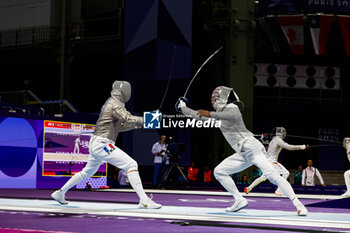 2024-07-27 - PIANFETTI Maxime of France, SARON Mitchell of United States Men's Sabre Individual Fencing during the Olympic Games Paris 2024 on 27 July 2024 at Le Grand Palais in Paris, France - OLYMPIC GAMES PARIS 2024 - 27/07 - OLYMPIC GAMES PARIS 2024 - OLYMPIC GAMES