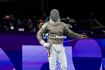 2024-07-27 - PIANFETTI Maxime of France, SARON Mitchell of United States Men's Sabre Individual Fencing during the Olympic Games Paris 2024 on 27 July 2024 at Le Grand Palais in Paris, France - OLYMPIC GAMES PARIS 2024 - 27/07 - OLYMPIC GAMES PARIS 2024 - OLYMPIC GAMES