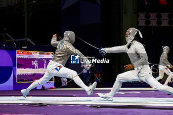 2024-07-27 - PIANFETTI Maxime of France, SARON Mitchell of United States Men's Sabre Individual Fencing during the Olympic Games Paris 2024 on 27 July 2024 at Le Grand Palais in Paris, France - OLYMPIC GAMES PARIS 2024 - 27/07 - OLYMPIC GAMES PARIS 2024 - OLYMPIC GAMES