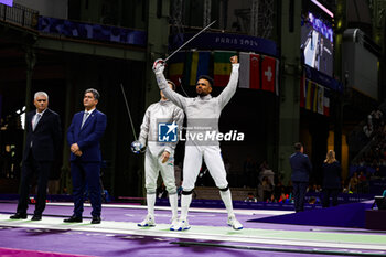 2024-07-27 - APITHY Bolade of France, SZATMARI Andras of Hungarian, Men's Sabre Individual Fencing during the Olympic Games Paris 2024 on 27 July 2024 at Le Grand Palais in Paris, France - OLYMPIC GAMES PARIS 2024 - 27/07 - OLYMPIC GAMES PARIS 2024 - OLYMPIC GAMES