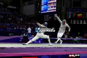 2024-07-27 - APITHY Bolade of France, SZATMARI Andras of Hungarian, Men's Sabre Individual Fencing during the Olympic Games Paris 2024 on 27 July 2024 at Le Grand Palais in Paris, France - OLYMPIC GAMES PARIS 2024 - 27/07 - OLYMPIC GAMES PARIS 2024 - OLYMPIC GAMES