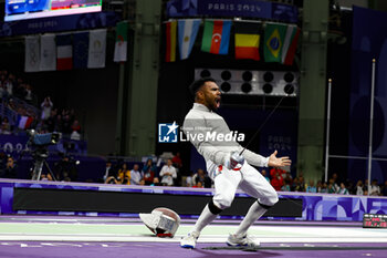 2024-07-27 - APITHY Bolade of France, SZATMARI Andras of Hungarian, Men's Sabre Individual Fencing during the Olympic Games Paris 2024 on 27 July 2024 at Le Grand Palais in Paris, France - OLYMPIC GAMES PARIS 2024 - 27/07 - OLYMPIC GAMES PARIS 2024 - OLYMPIC GAMES