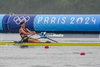 2024-07-27 - Stephen Cox of Zimbabwe, Rowing, Men's Single Sculls Heats, during the Olympic Games Paris 2024 on 27 July 2024 at Vaires-Sur-Marne Nautical Stadium in Vaires-sur-Marne, France - OLYMPIC GAMES PARIS 2024 - 27/07 - OLYMPIC GAMES PARIS 2024 - OLYMPIC GAMES