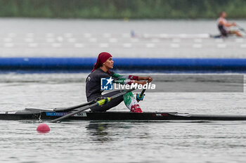 2024-07-27 - Fatemeh MojallalLTopraghghale of Islamic Republic of Iran, Rowing, Women's Single Sculls Heats during the Olympic Games Paris 2024 on 27 July 2024 at Vaires-Sur-Marne Nautical Stadium in Vaires-sur-Marne, France - OLYMPIC GAMES PARIS 2024 - 27/07 - OLYMPIC GAMES PARIS 2024 - OLYMPIC GAMES