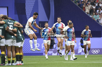 2024-07-27 - Players of France, Rugby Sevens, Men's Semi-final between South Africa and and France during the Olympic Games Paris 2024 on 27 July 2024 at Stade de France in Saint-Denis, France - OLYMPIC GAMES PARIS 2024 - 27/07 - OLYMPIC GAMES PARIS 2024 - OLYMPIC GAMES