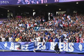 2024-07-27 - Fans of France, Rugby Sevens, Men's Semi-final between South Africa and and France during the Olympic Games Paris 2024 on 27 July 2024 at Stade de France in Saint-Denis, France - OLYMPIC GAMES PARIS 2024 - 27/07 - OLYMPIC GAMES PARIS 2024 - OLYMPIC GAMES