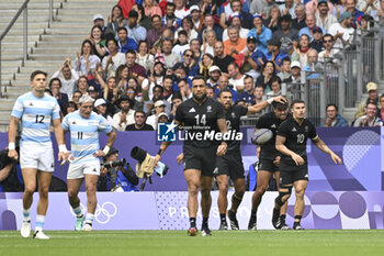 2024-07-27 - Brady Rush (New Zealand) - Moses Leo (New Zealand) - Tepaea Cook-Savage (New Zealand), Rugby Sevens, Men's Semi-final between New Zealand and Argentina during the Olympic Games Paris 2024 on 27 July 2024 at Stade de France in Saint-Denis, France - OLYMPIC GAMES PARIS 2024 - 27/07 - OLYMPIC GAMES PARIS 2024 - OLYMPIC GAMES